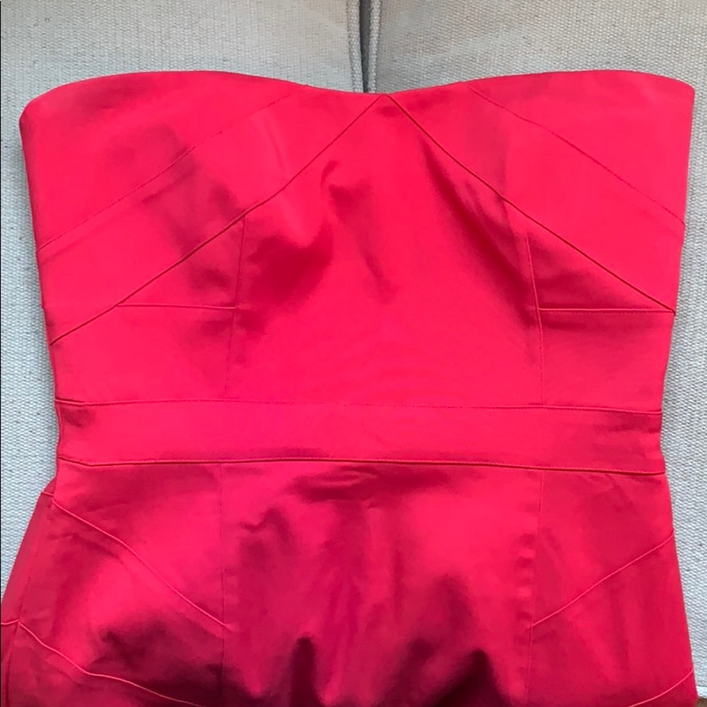 Amazing strapless red dress w/ incredible detail